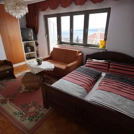 In 39152 * Crikvenica